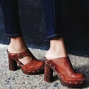 Free People leather studded wonders clog Sz 40